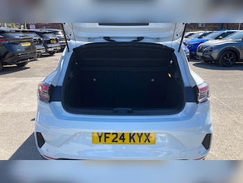 Used Renault Clio 2024 for sale - 78423265: Photo