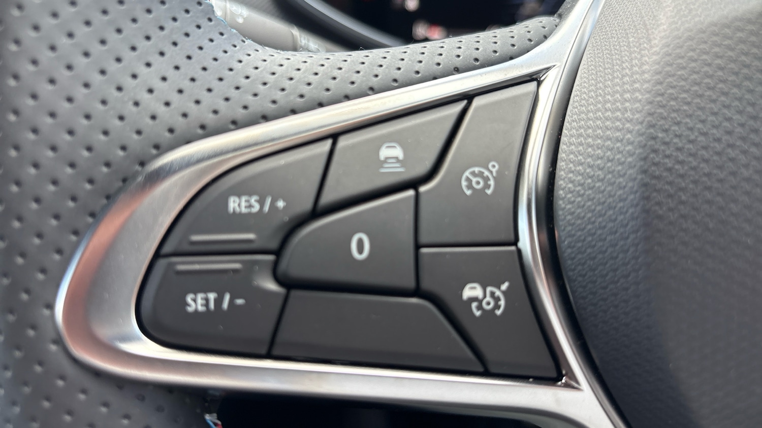 Used Renault Clio 2025 for sale - 76392223: Photo 22