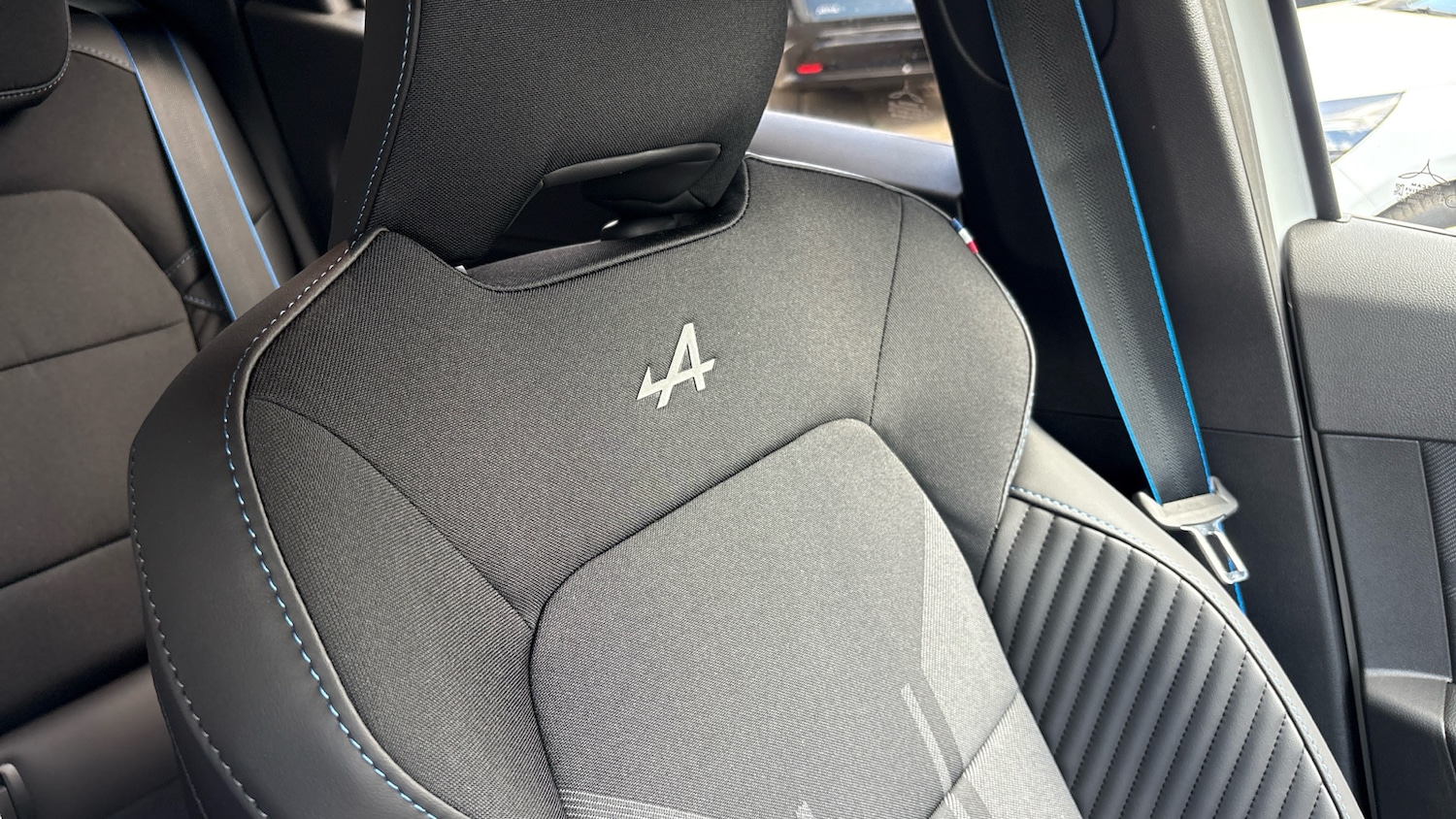 Used Renault Clio 2025 for sale - 76392223: Photo 25