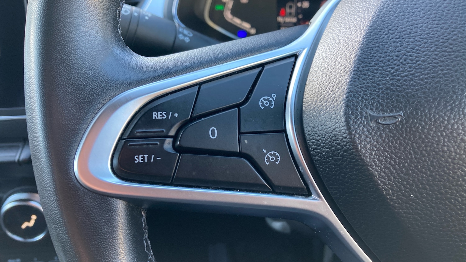 Used Renault Captur 2022 for sale - 77932510: Photo 25