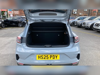 Used Renault Clio 2025 for sale - 78928923: Photo