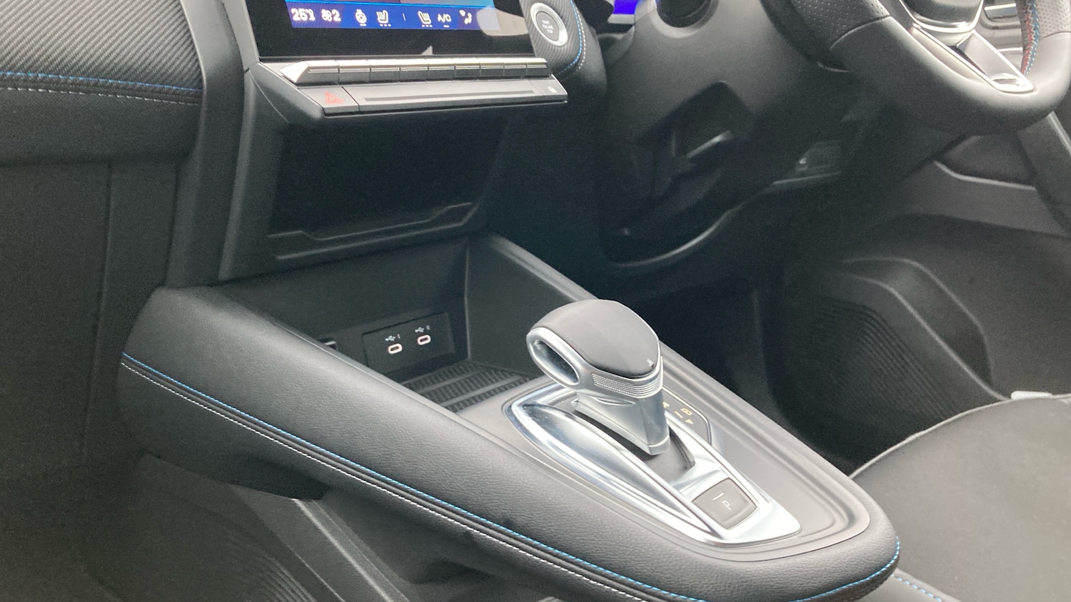 Used Renault Other 2024 for sale - 77085385: Photo 13