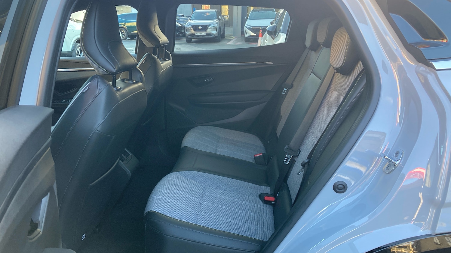 Used Renault Megane E Tech 2022 for sale - 76835347: Photo 16