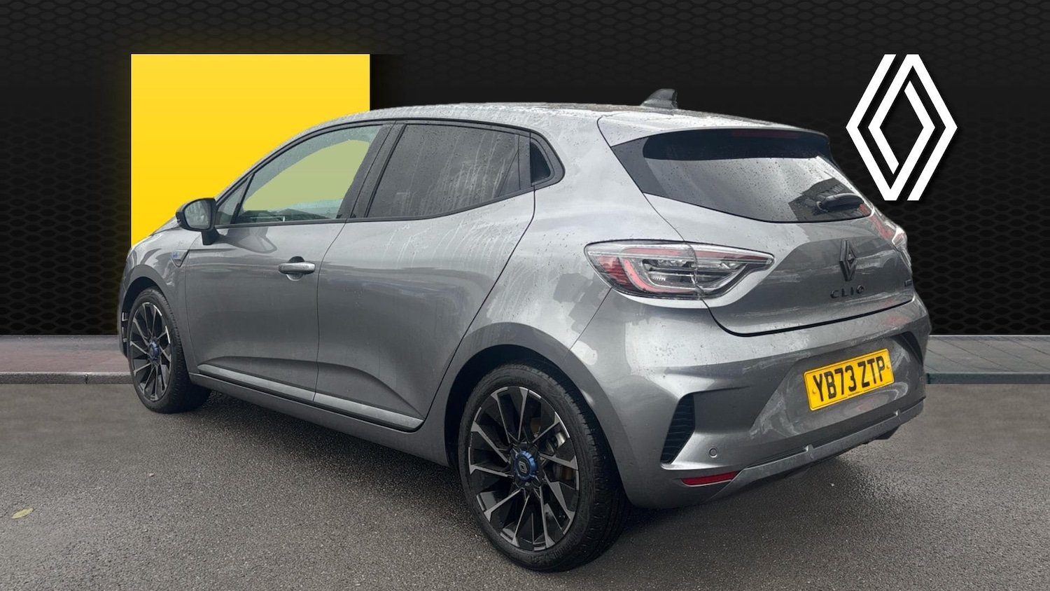 Used Renault Clio 2023 for sale - 76625614: Photo 2