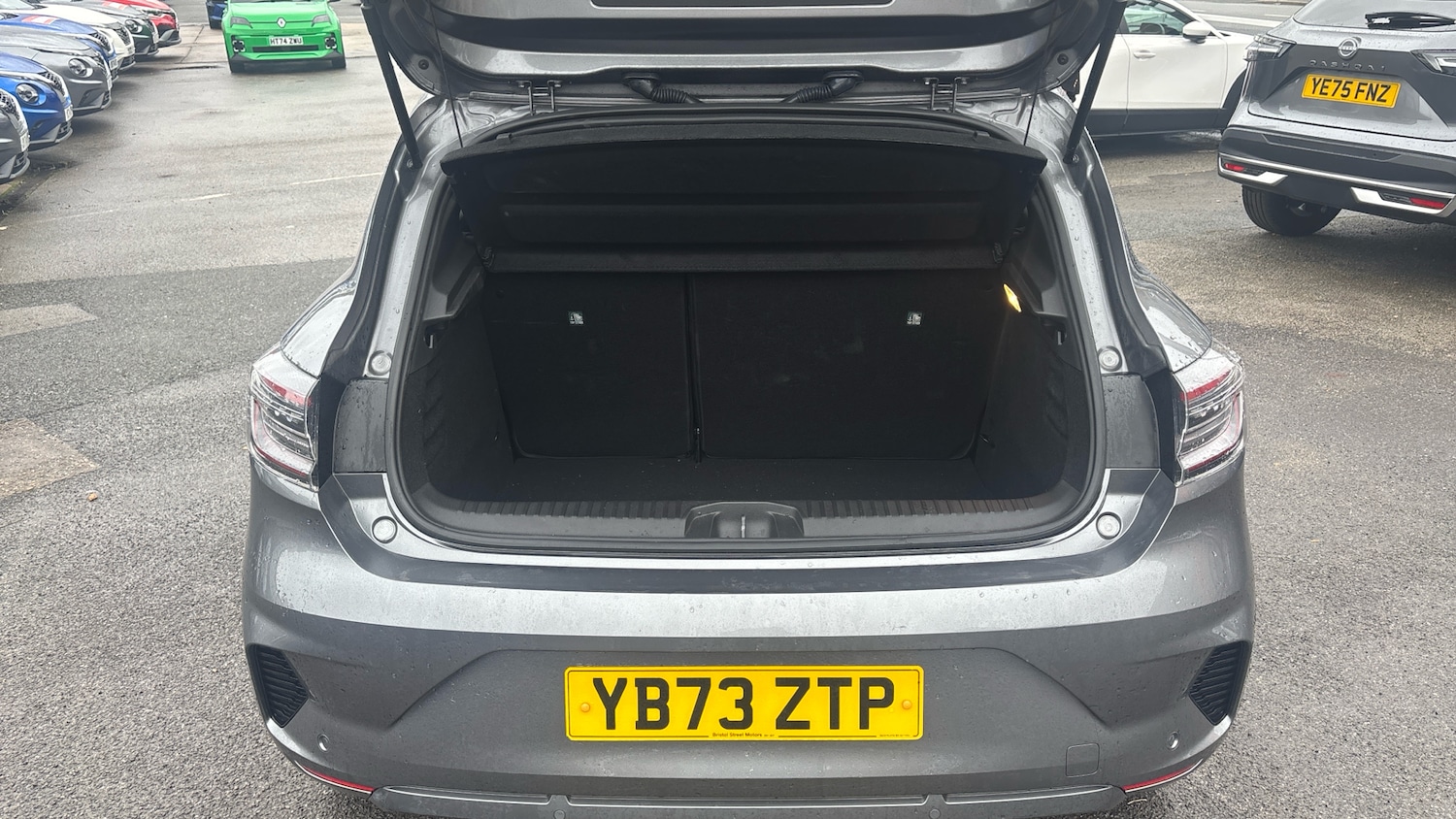 Used Renault Clio 2023 for sale - 76625614: Photo 4