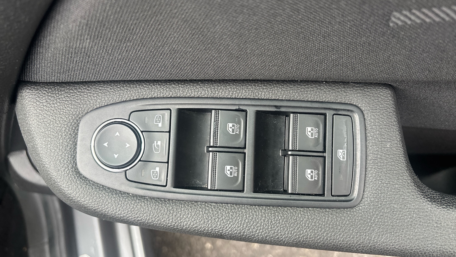 Used Renault Clio 2023 for sale - 76625614: Photo 8