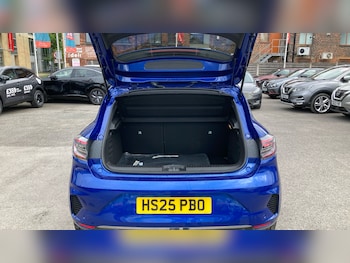 Used Renault Clio 2025 for sale - 78769762: Photo