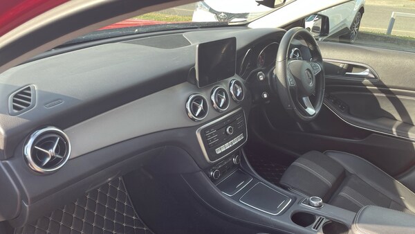 Used Mercedes-Benz GLA 2018 for sale - 76115810: Photo 9