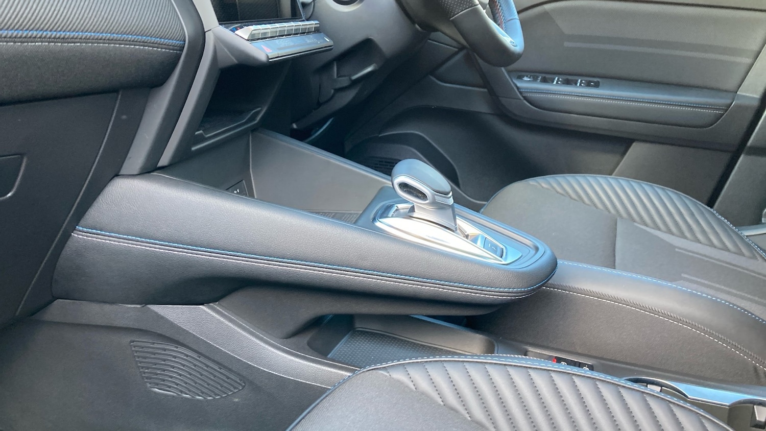 Used Renault Other 2025 for sale - 76945751: Photo 13