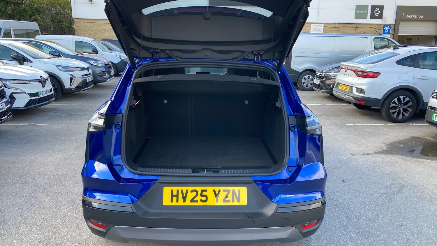 Used Renault Other 2025 for sale - 76945751: Photo 4