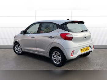 Used Hyundai i10 2022 for sale - 76143550: Photo 2