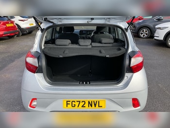 Used Hyundai i10 2022 for sale - 76143550: Photo 4
