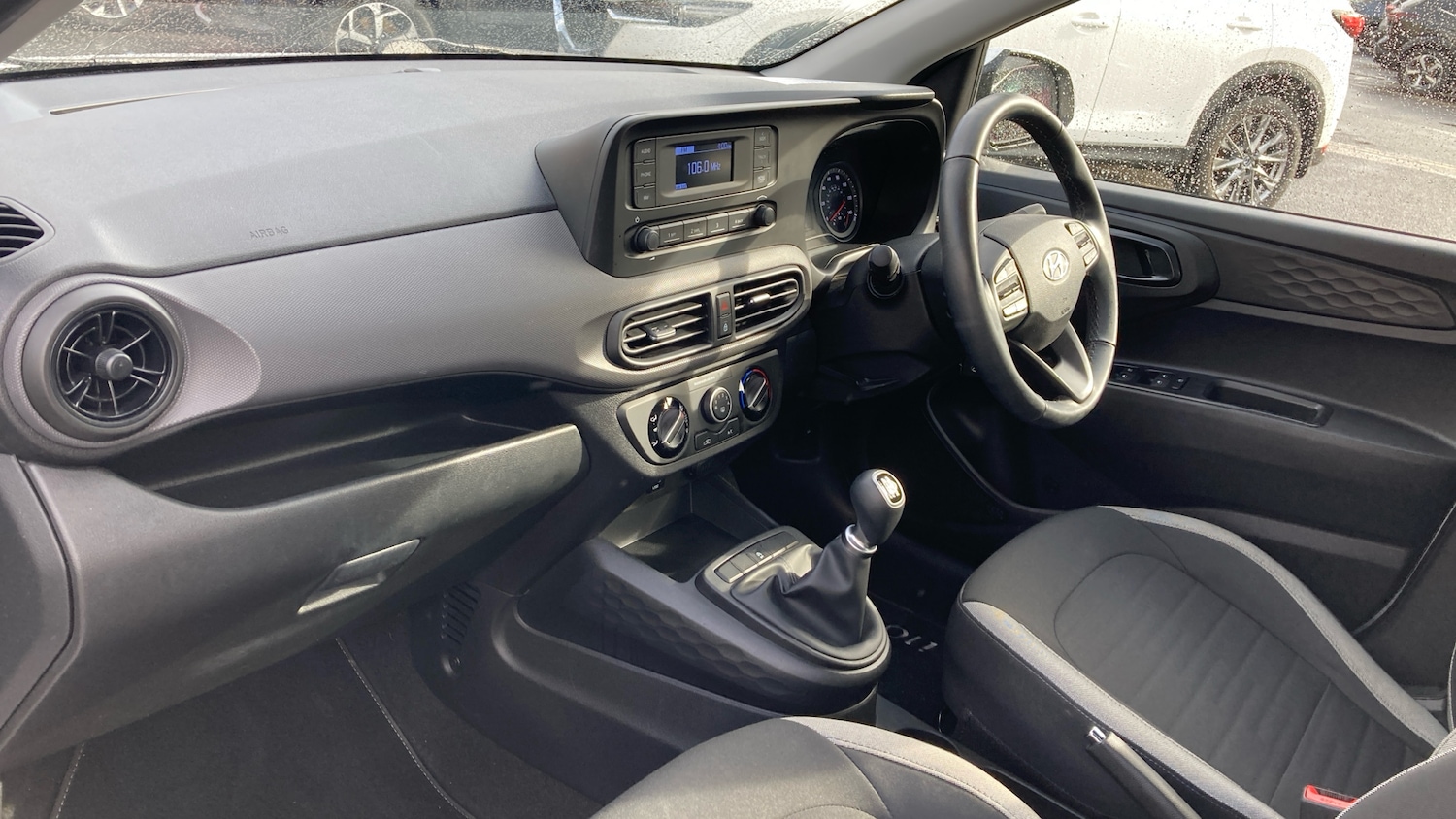 Used Hyundai i10 2022 for sale - 76143550: Photo 9