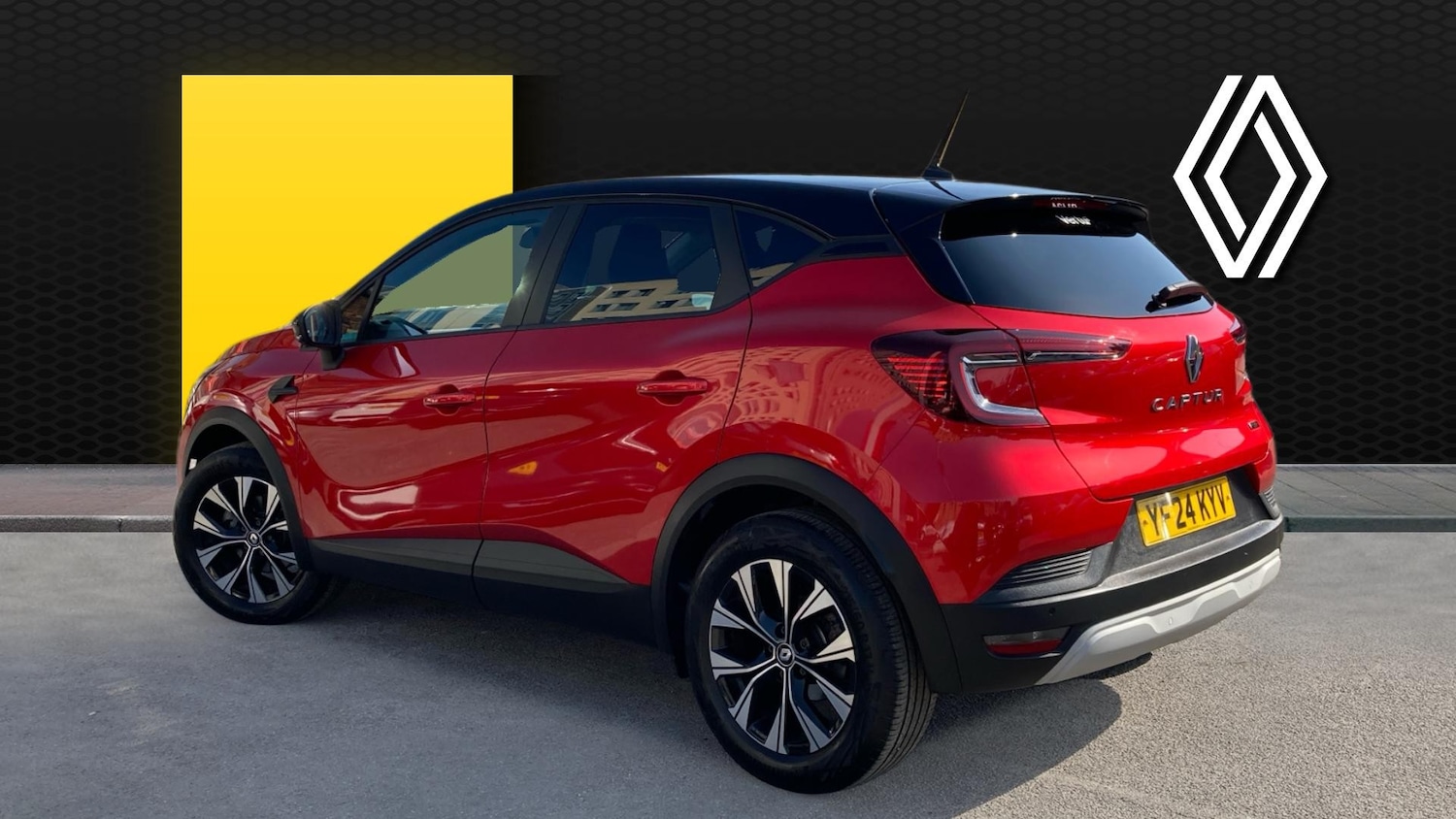 Used Renault Captur 2024 for sale - 78210084: Photo 2