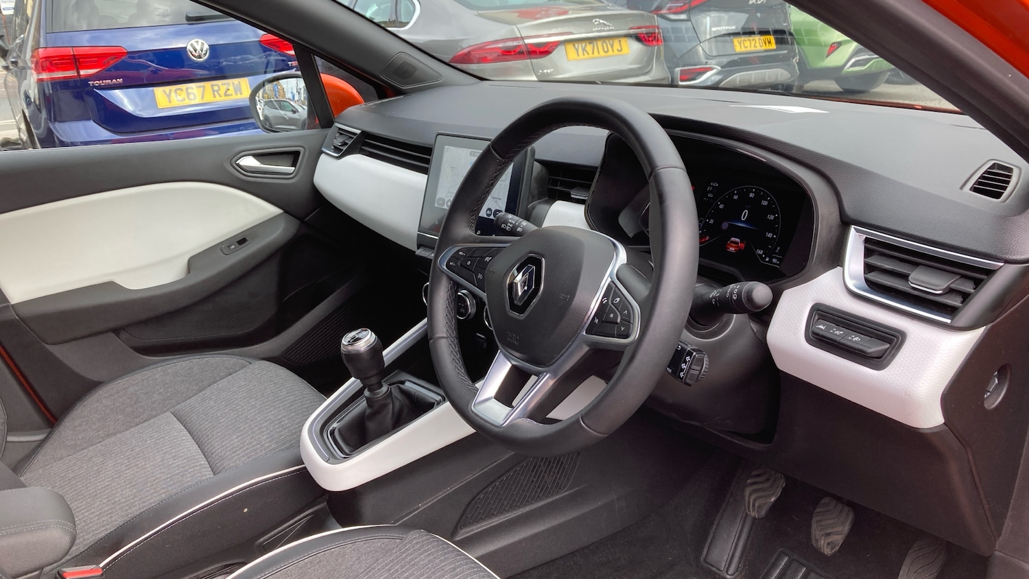 Used Renault Clio 2021 for sale - 76265274: Photo 11
