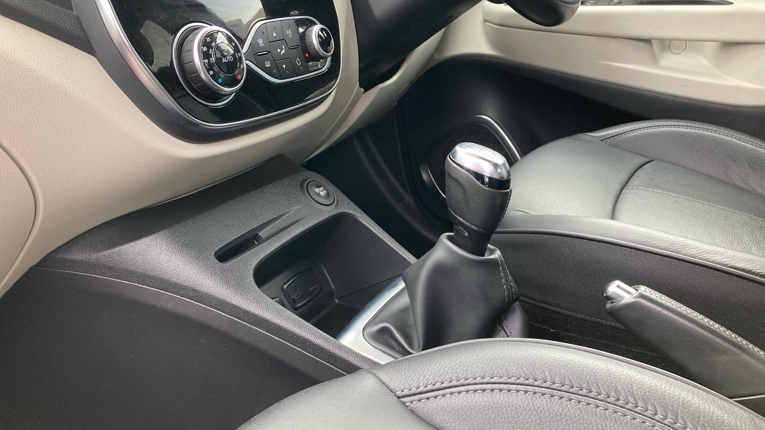 Used Renault Captur 2019 for sale - 76146499: Photo 13