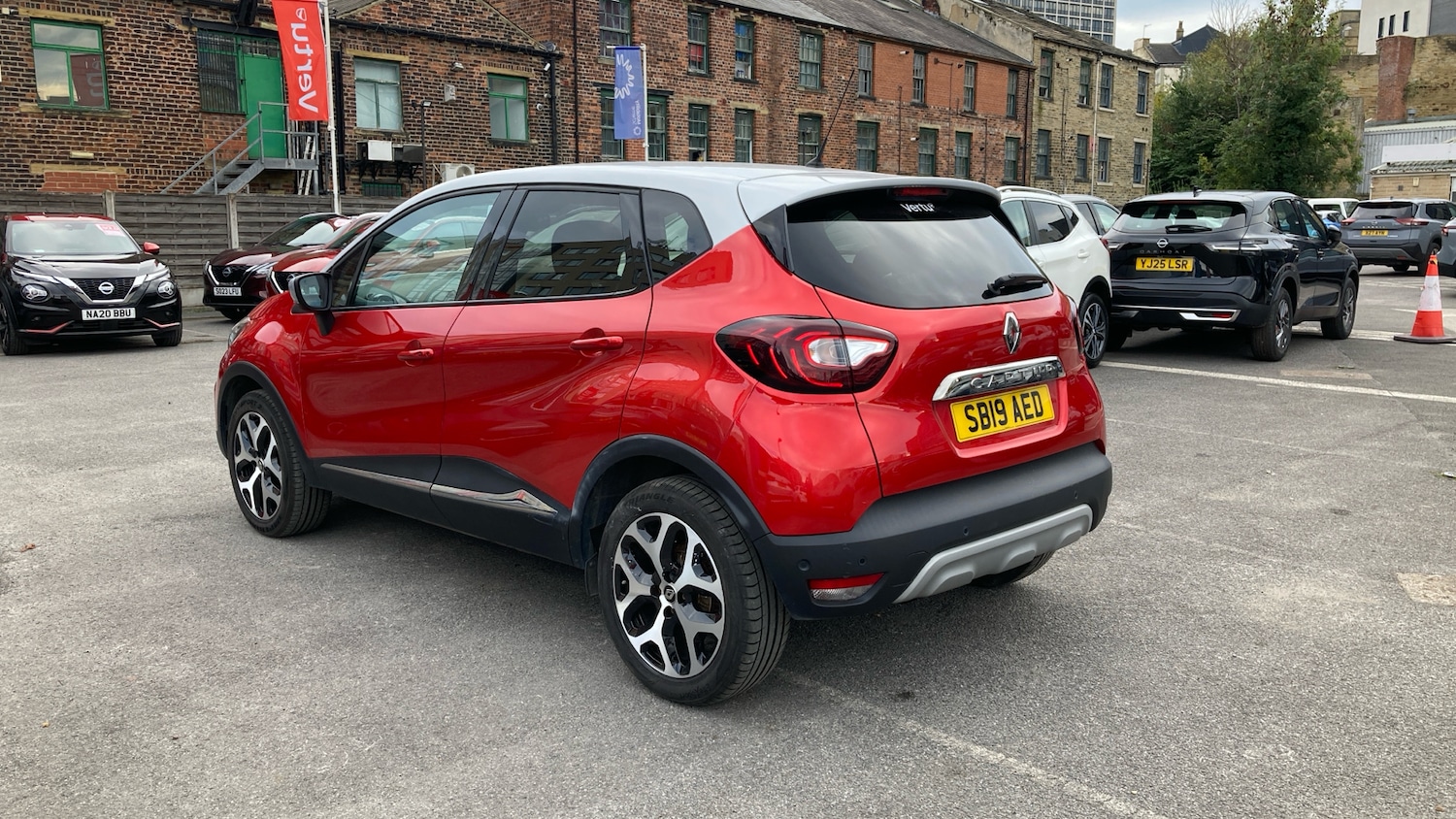 Used Renault Captur 2019 for sale - 76146499: Photo 17