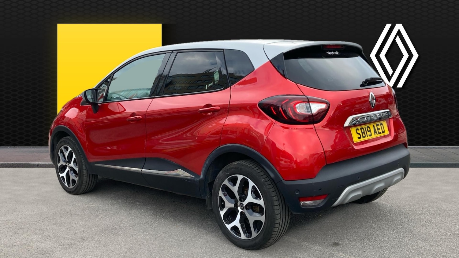 Used Renault Captur 2019 for sale - 76146499: Photo 2