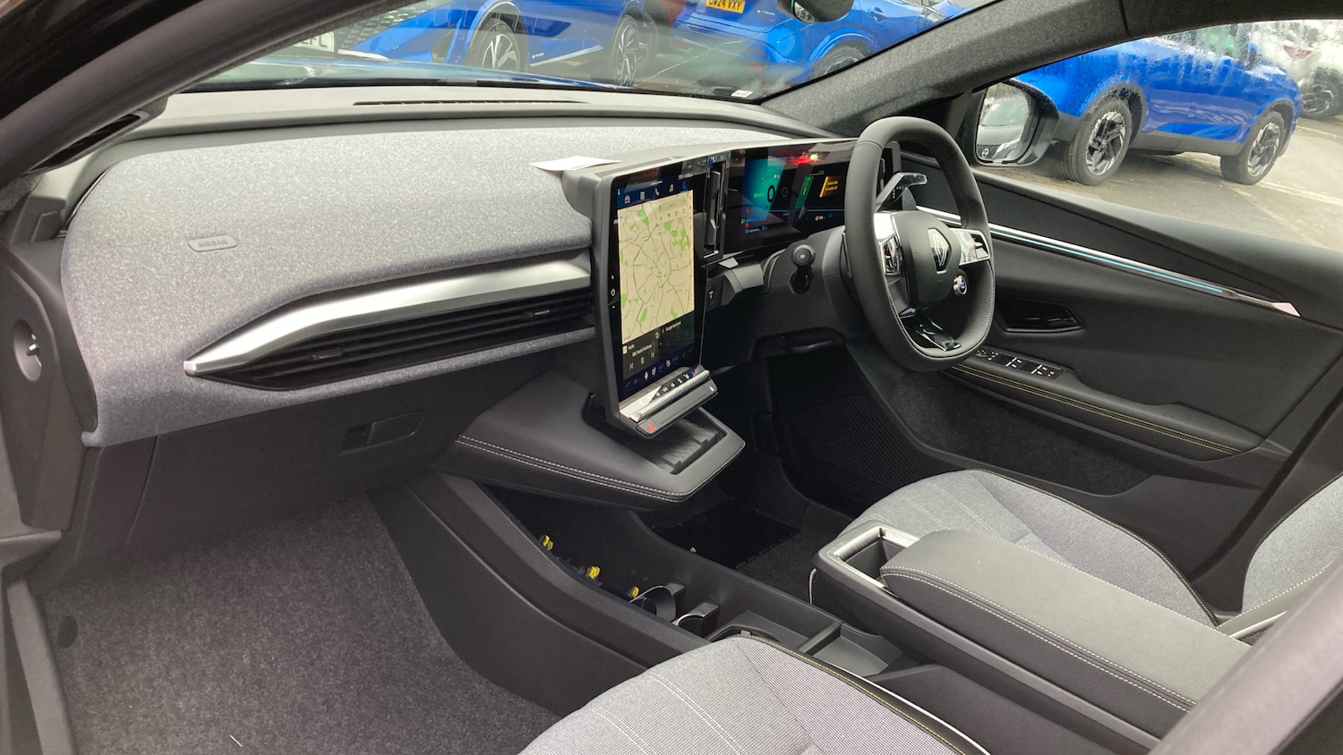 Used Renault Scenic E-Tech 2025 for sale - 77171103: Photo 9