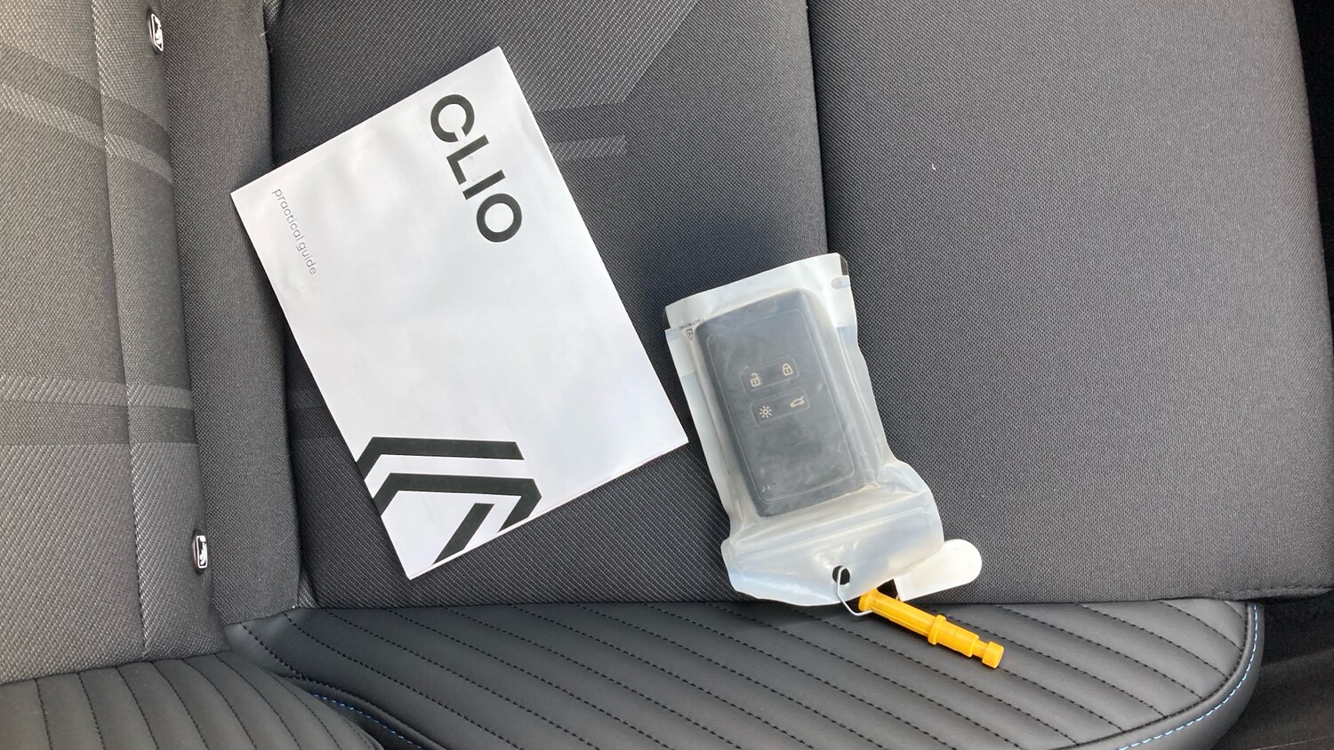 Used Renault Clio 2025 for sale - 76650938: Photo 19