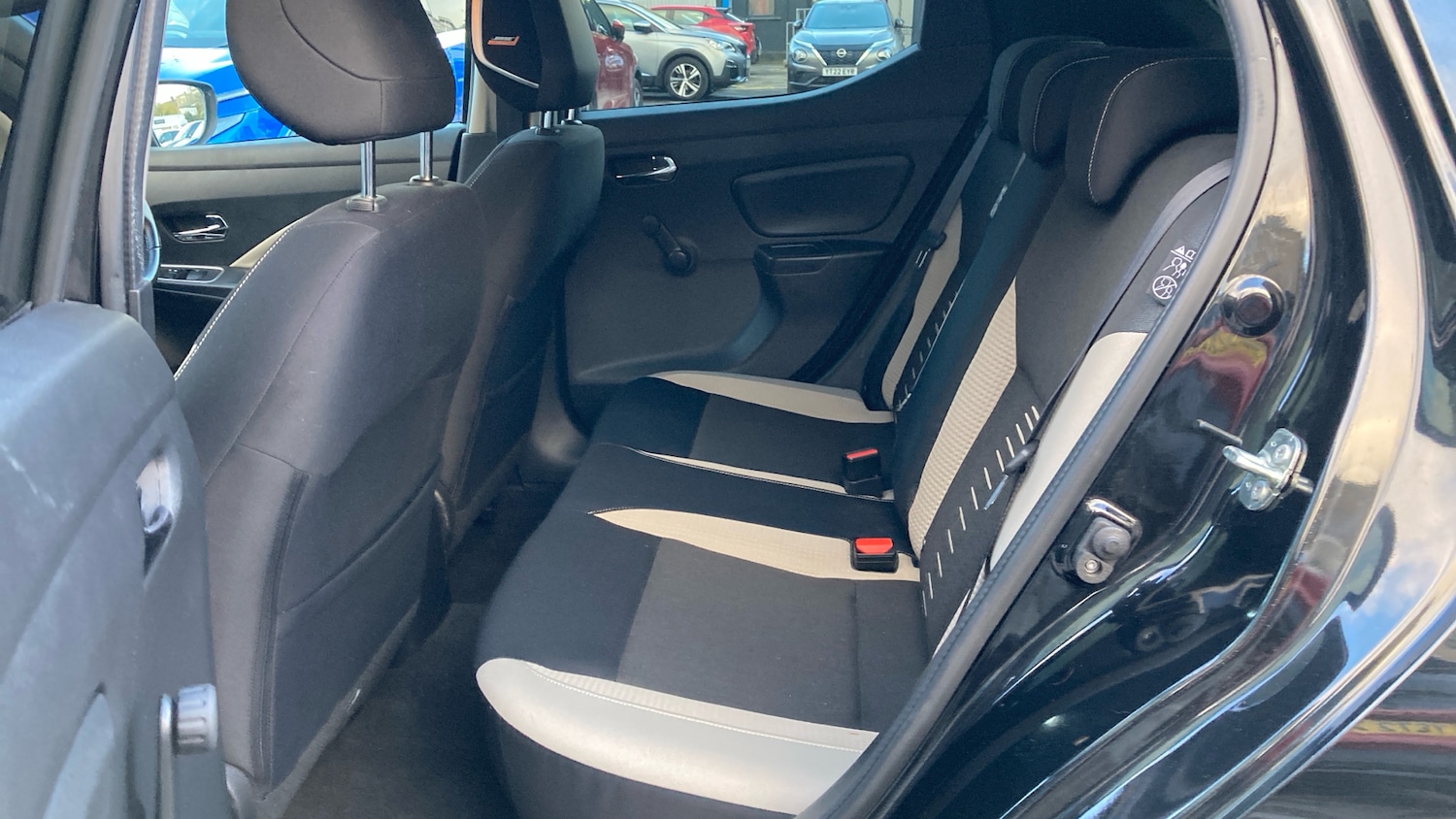 Used Nissan Micra 2018 for sale - 76791273: Photo 16