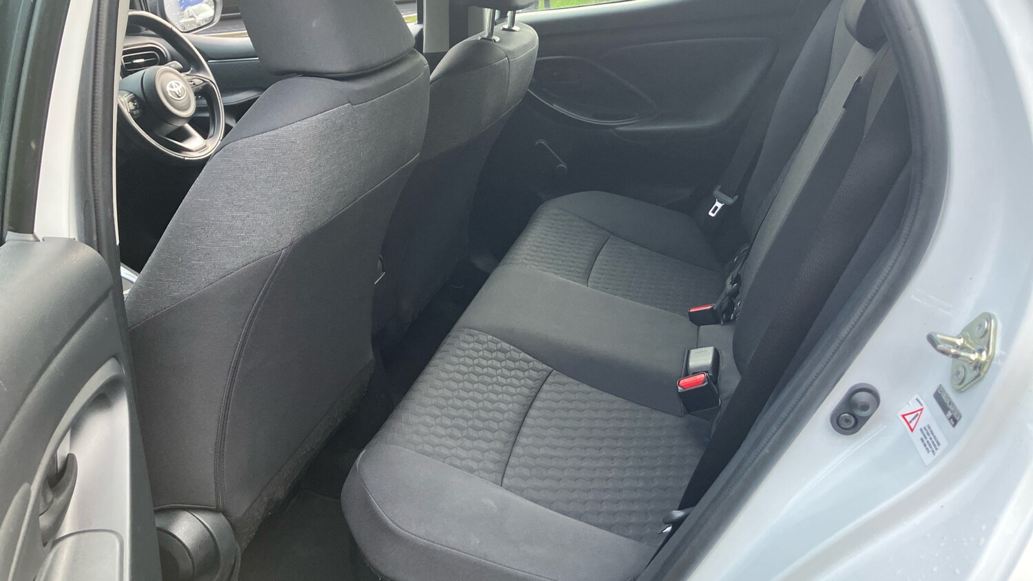 Used Toyota Yaris 2021 for sale - 77640016: Photo 16