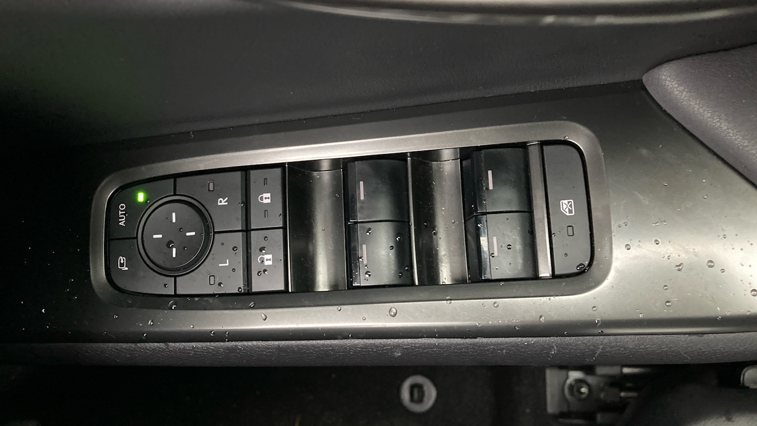 Used Lexus UX 2025 for sale - 77578675: Photo 26