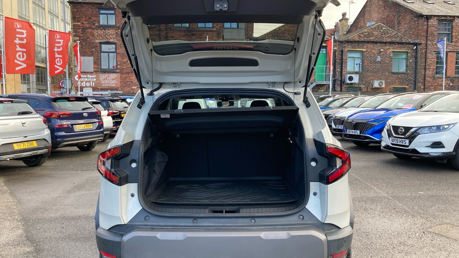 Used Dacia Duster 2025 for sale - 77196345: Photo 4