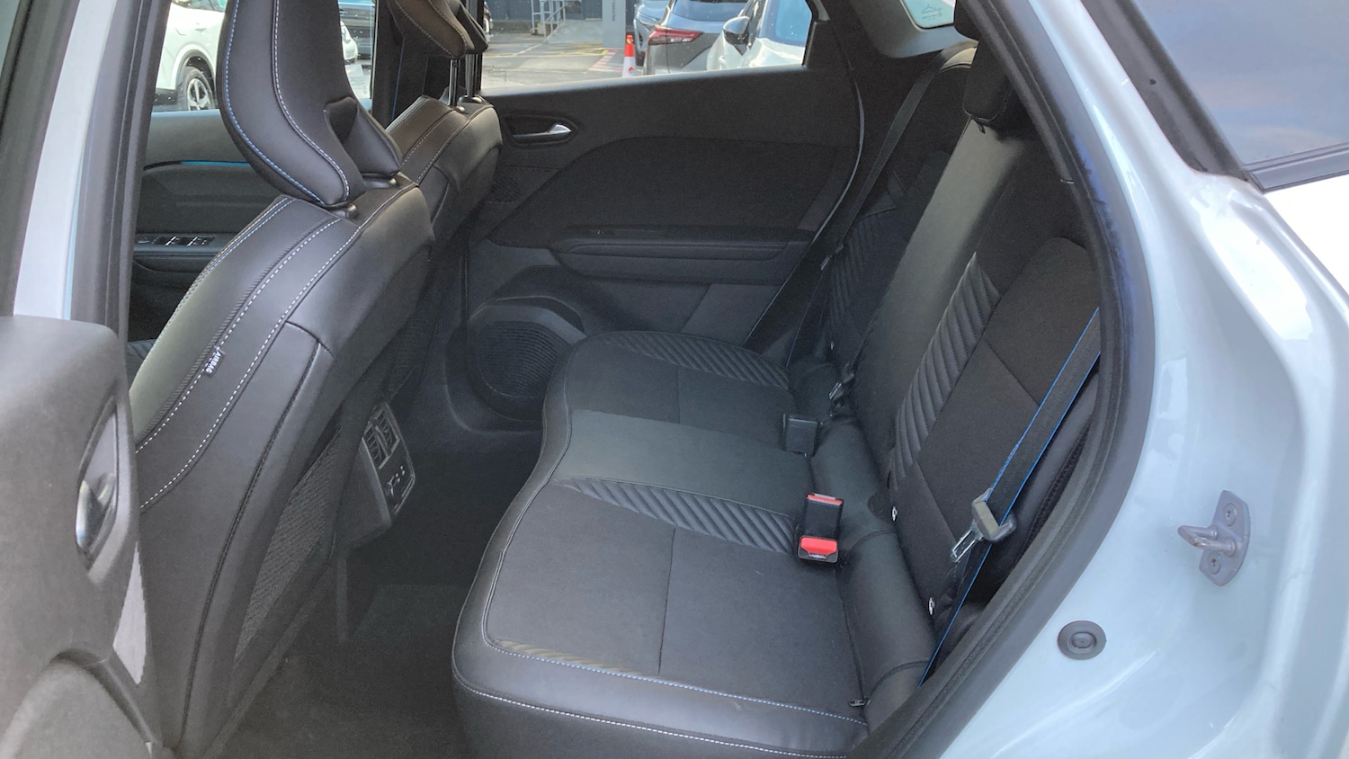 Used Renault Other 2024 for sale - 77935140: Photo 16