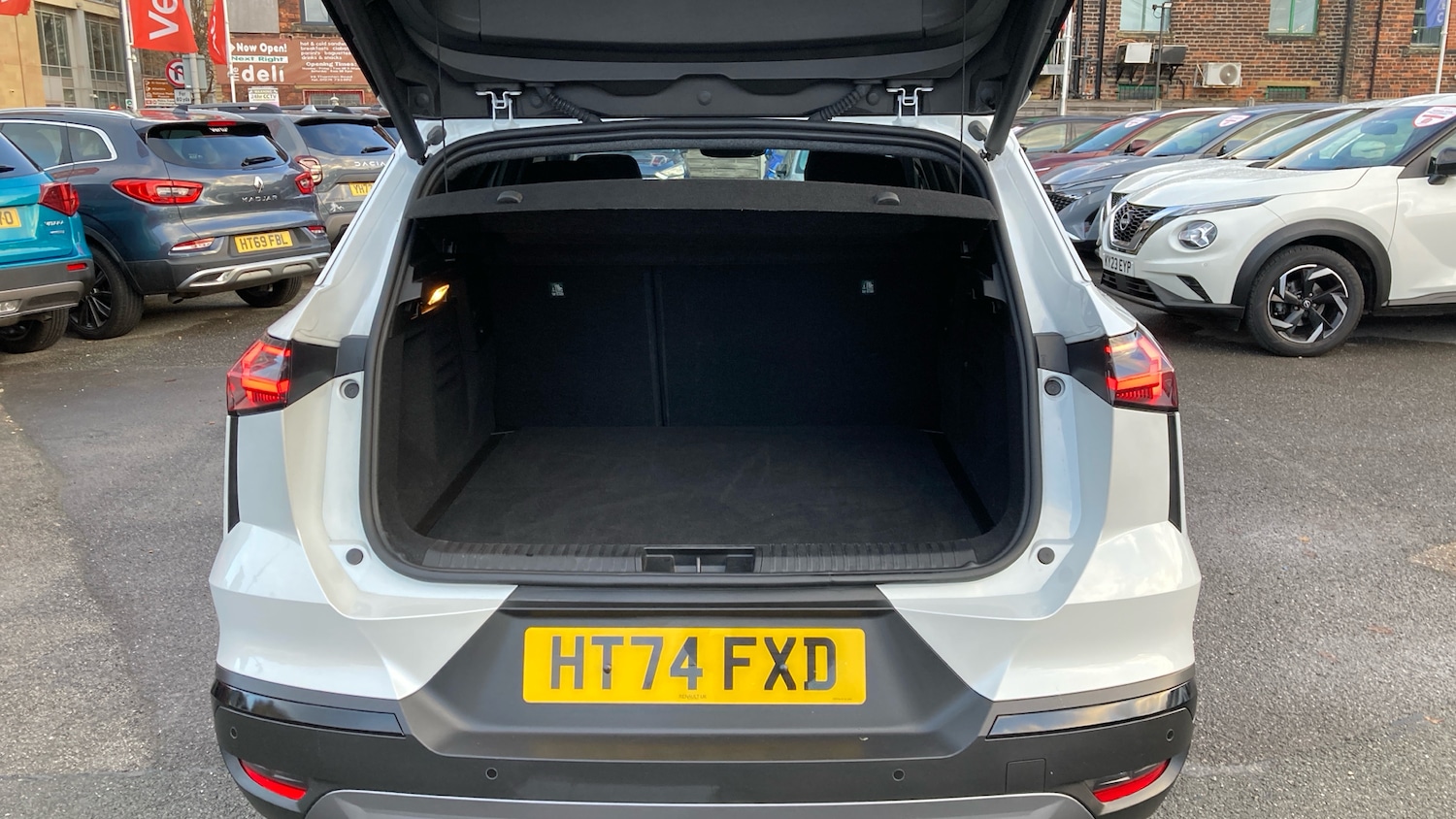 Used Renault Other 2024 for sale - 77935140: Photo 4