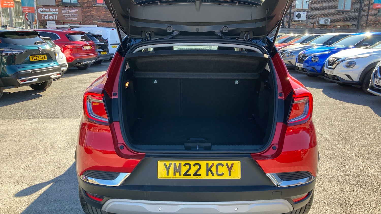 Used Renault Captur 2022 for sale - 78164678: Photo 4