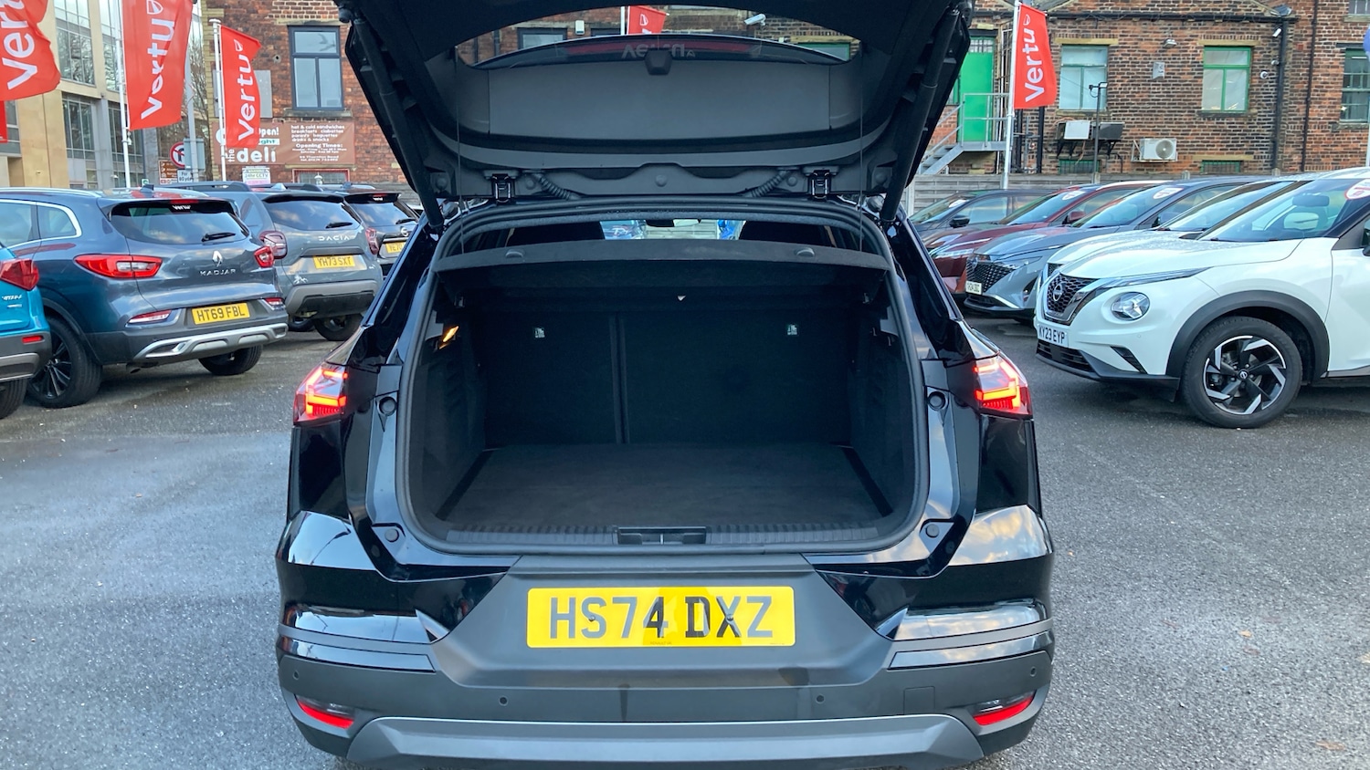 Used Renault Other 2025 for sale - 76922376: Photo 4