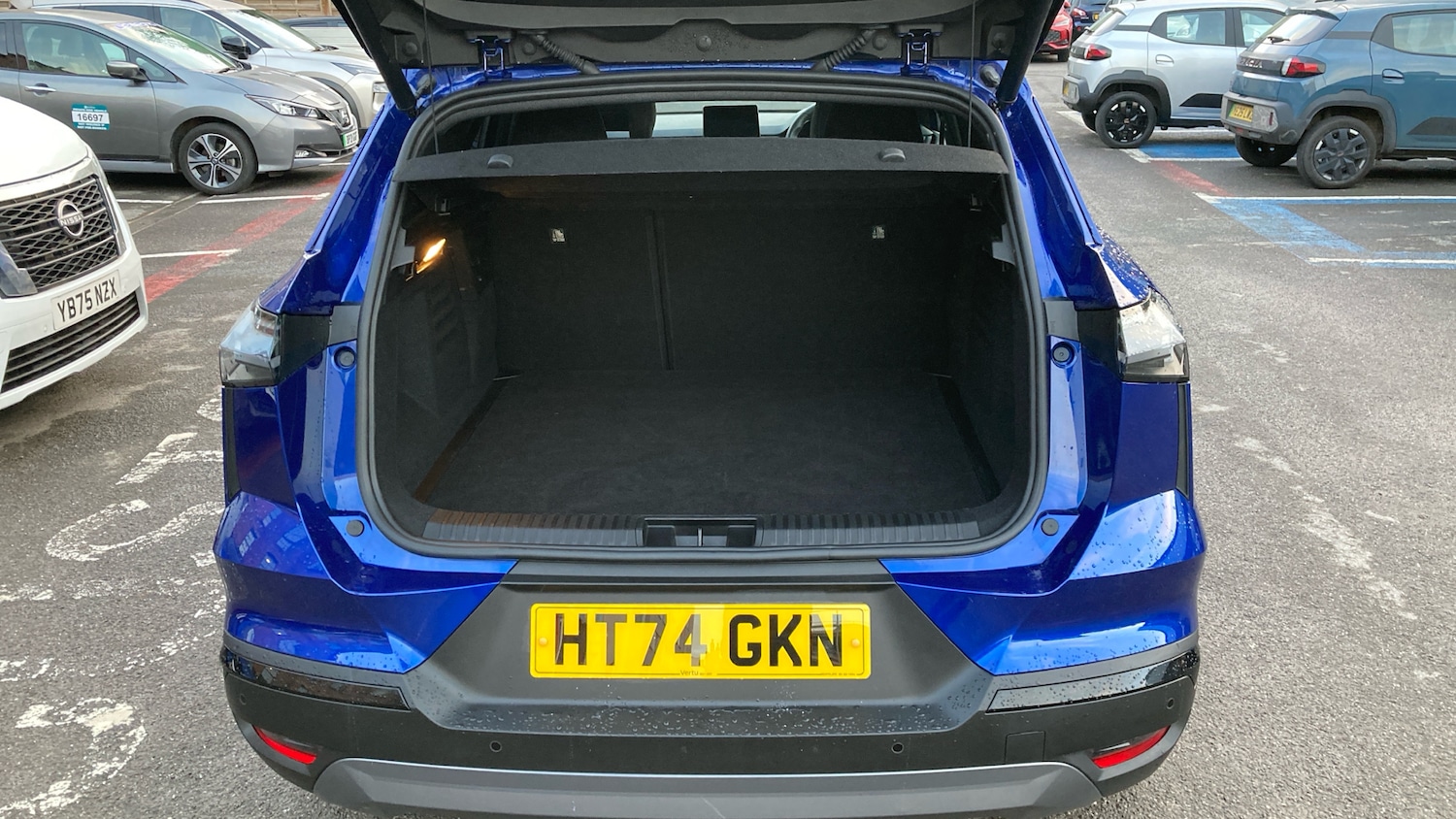 Used Renault Other 2024 for sale - 76948870: Photo 4