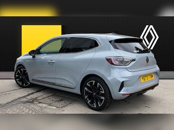 Used Renault Clio 2024 for sale - 78929651: Photo