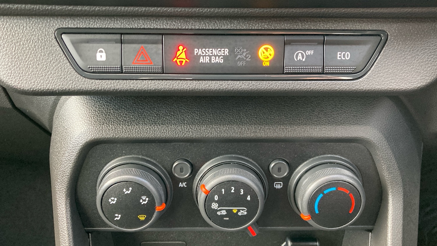 Used Dacia Sandero Stepway 2024 for sale - 76284460: Photo 22