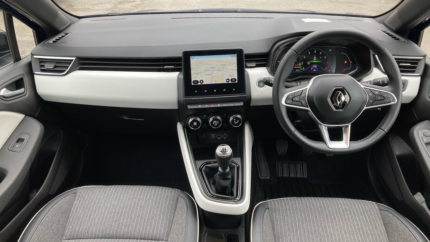Used Renault Clio 2023 for sale - 77999234: Photo 10