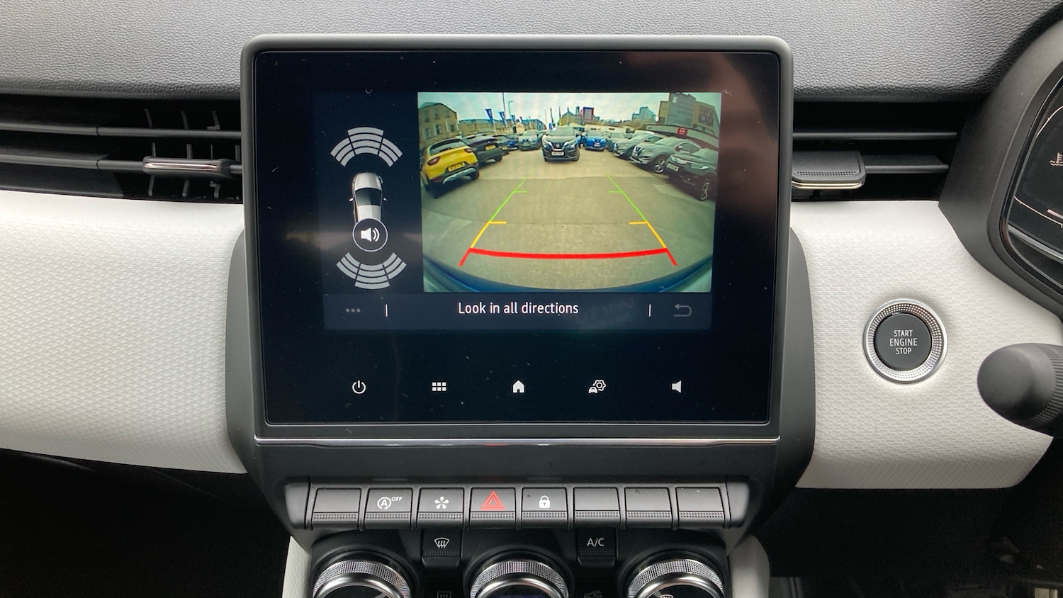 Used Renault Clio 2023 for sale - 77999234: Photo 21