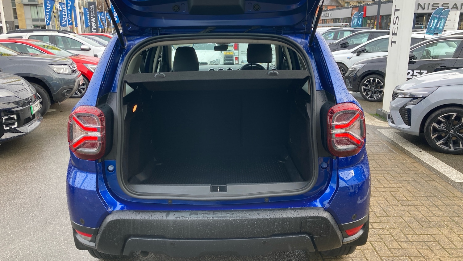 Used Dacia Duster 2023 for sale - 77689175: Photo 4