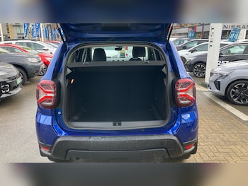 Used Dacia Duster 2023 for sale - 77689175: Photo