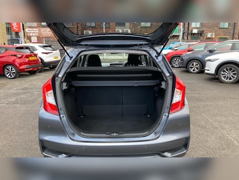 Used Honda Jazz 2019 for sale - 76193021: Photo