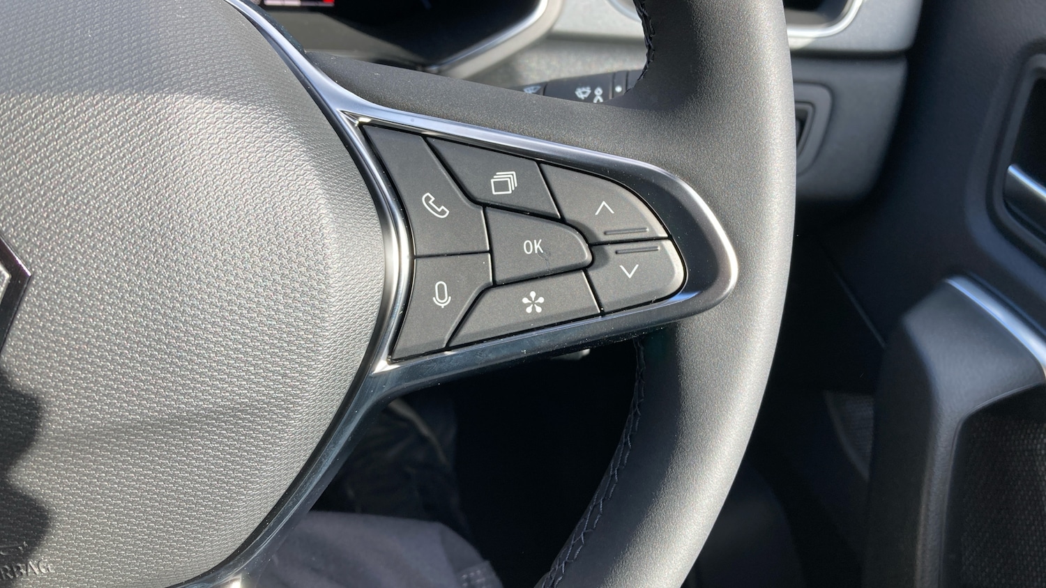 Used Renault Captur 2025 for sale - 78109181: Photo 27