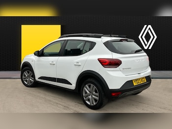 Used Dacia Sandero Stepway 2023 for sale - 77114093: Photo