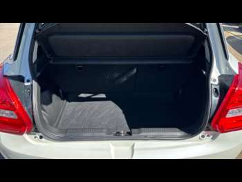 Used Suzuki Swift 2021 for sale - 74706526: Photo