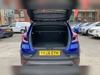 Used Renault Captur 2026 for sale - 78779388: Photo
