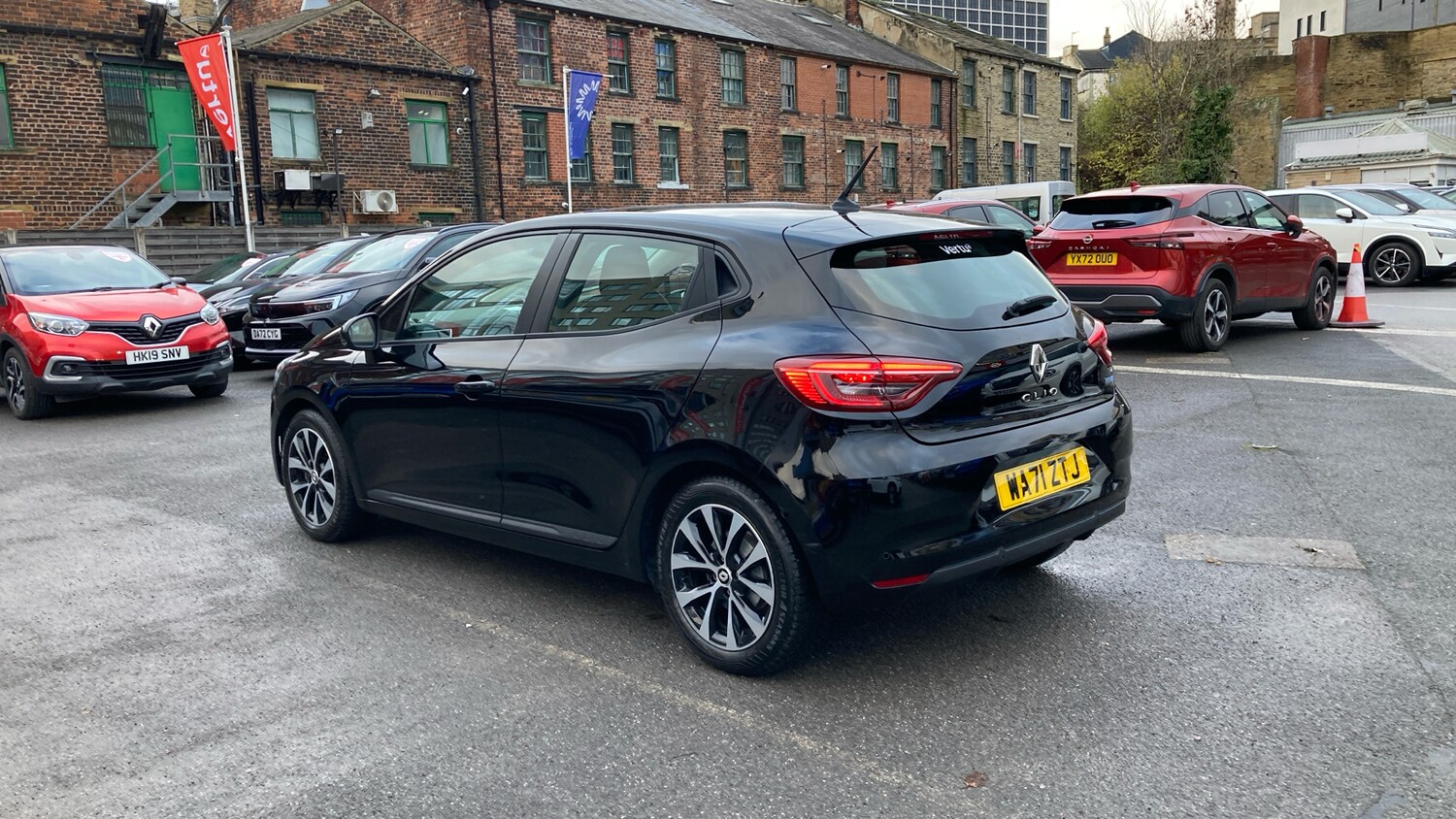 Used Renault Clio 2022 for sale - 76887532: Photo 17