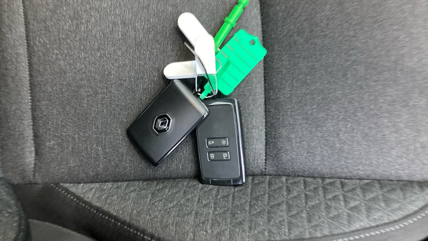 Used Renault Clio 2022 for sale - 76887532: Photo 20