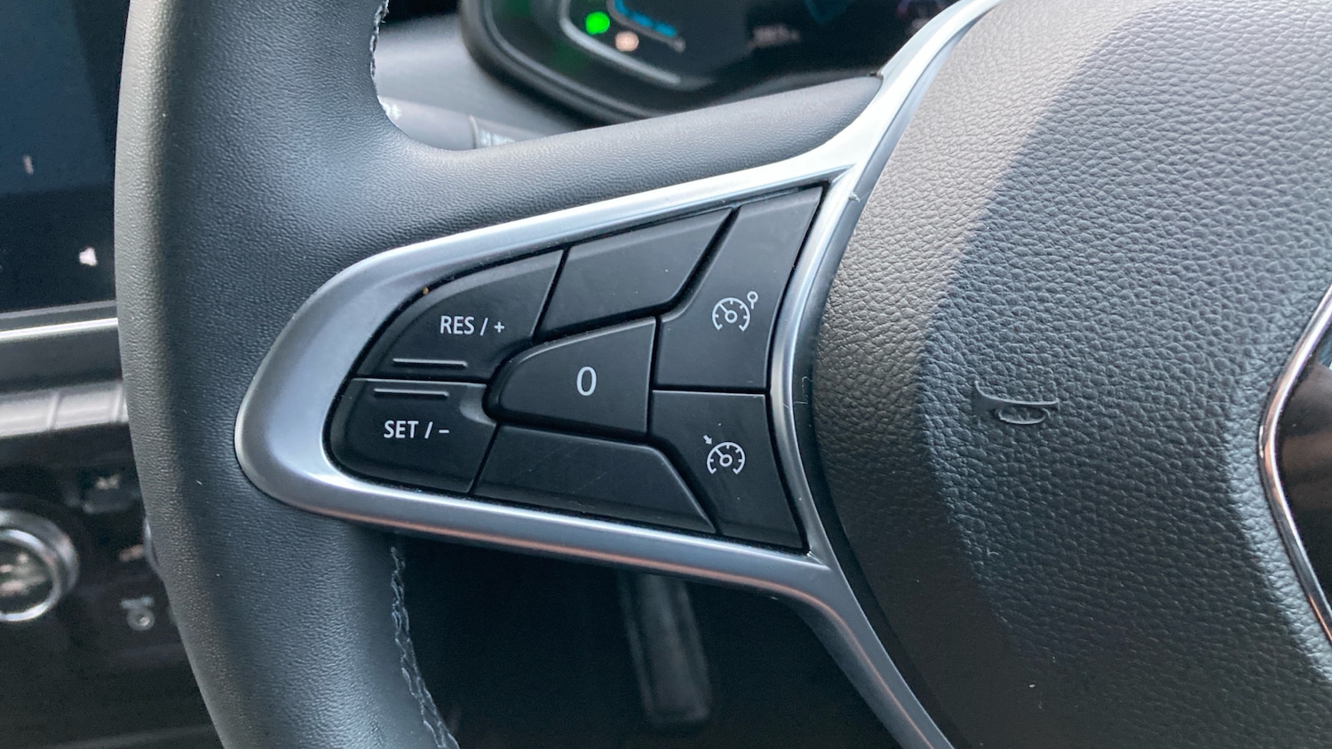 Used Renault Clio 2022 for sale - 76887532: Photo 24