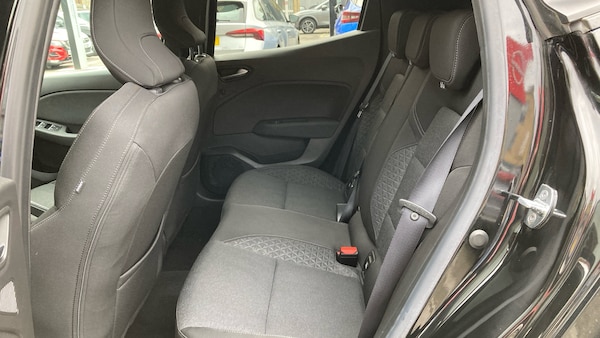 Used Renault Clio 2021 for sale - 76194763: Photo 16