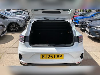 Used Renault Clio 2025 for sale - 79087398: Photo