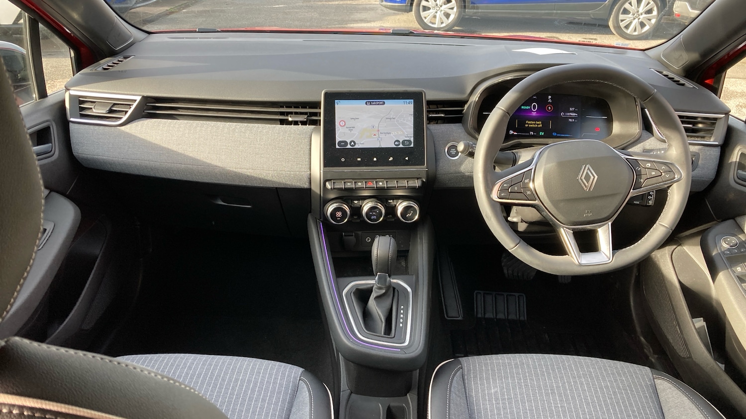 Used Renault Clio 2025 for sale - 76706250: Photo 10
